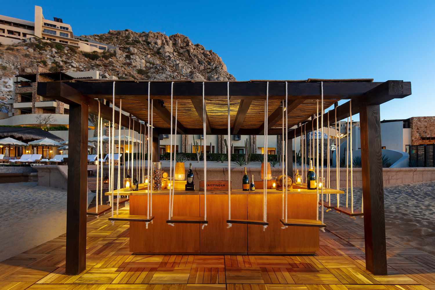 champagne bar va y viene wa los cabos pedregal CABORESORT0422 5a3d62069ce84fd38ea55c0957057119